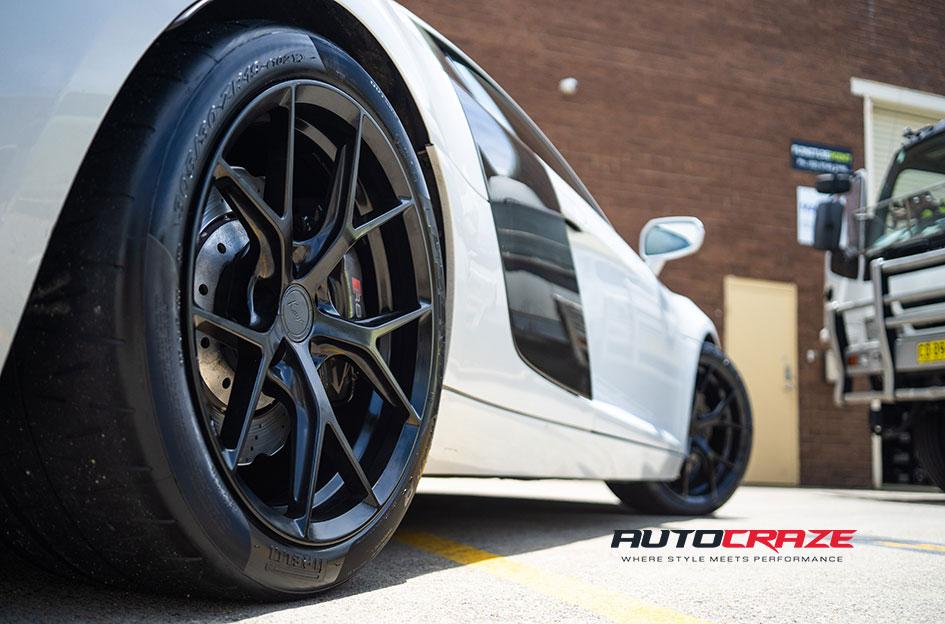 AUDI R8 SF10 SATIN BLACK